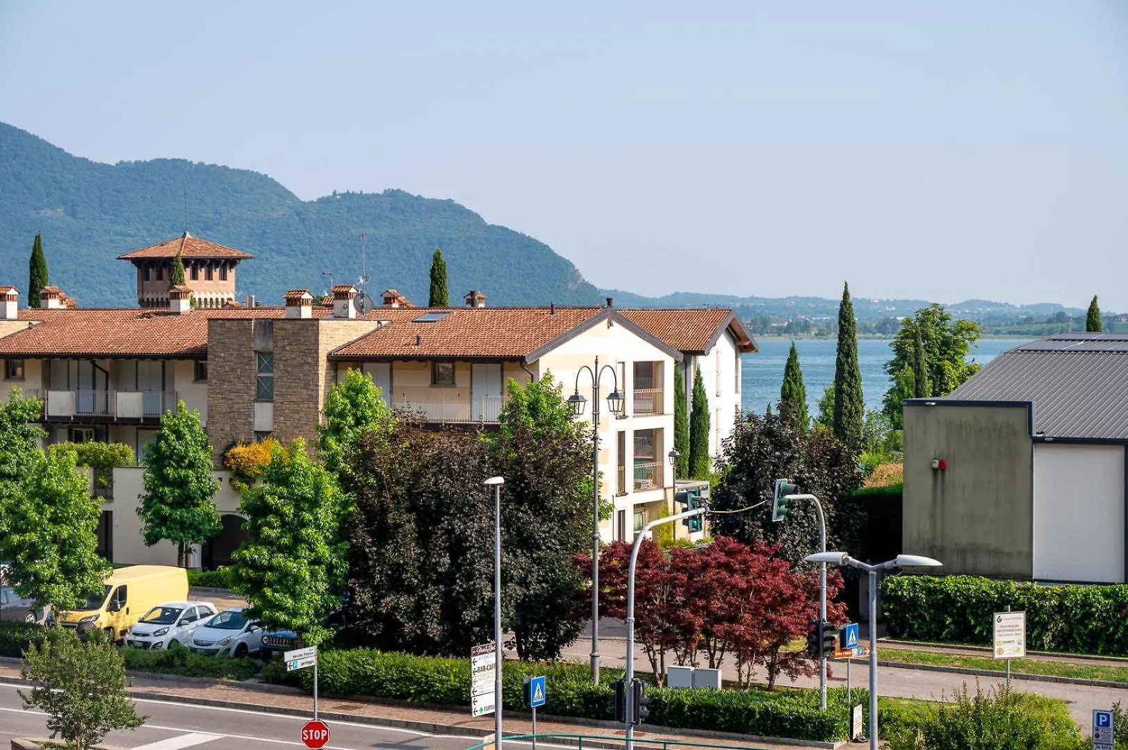 Italian Vacation Homes - Easy Living Iseo Lake Predore 0*,  Italie